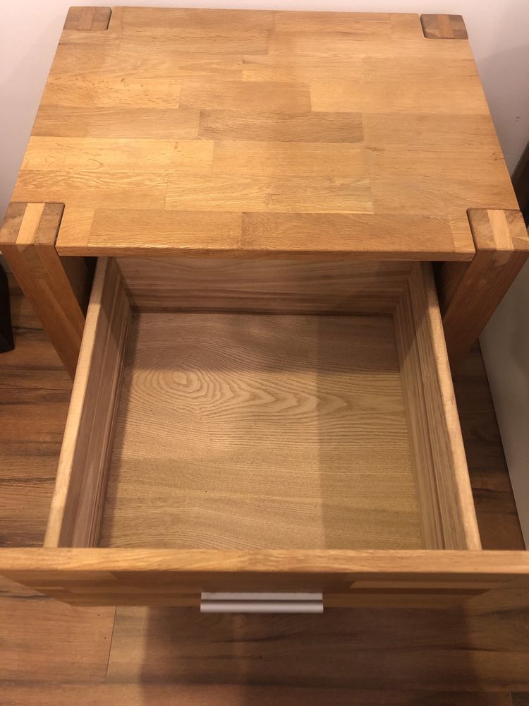 Cómoda de cabeceira - 2un. por 110€