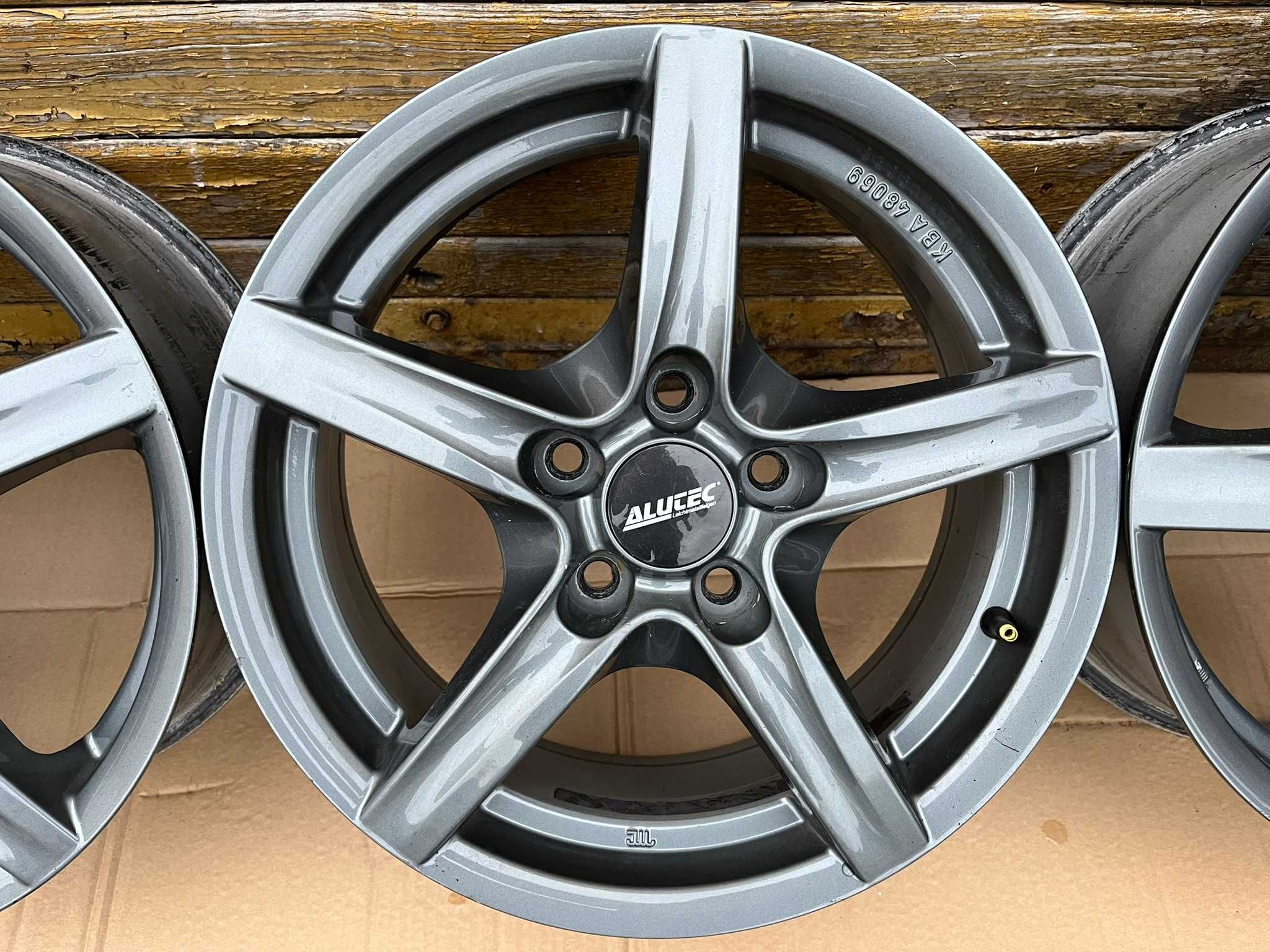 Felgi aluminiowe Alutec Grip 16" 5x108 6,5" ET50 TÜV KBA48069 Ford