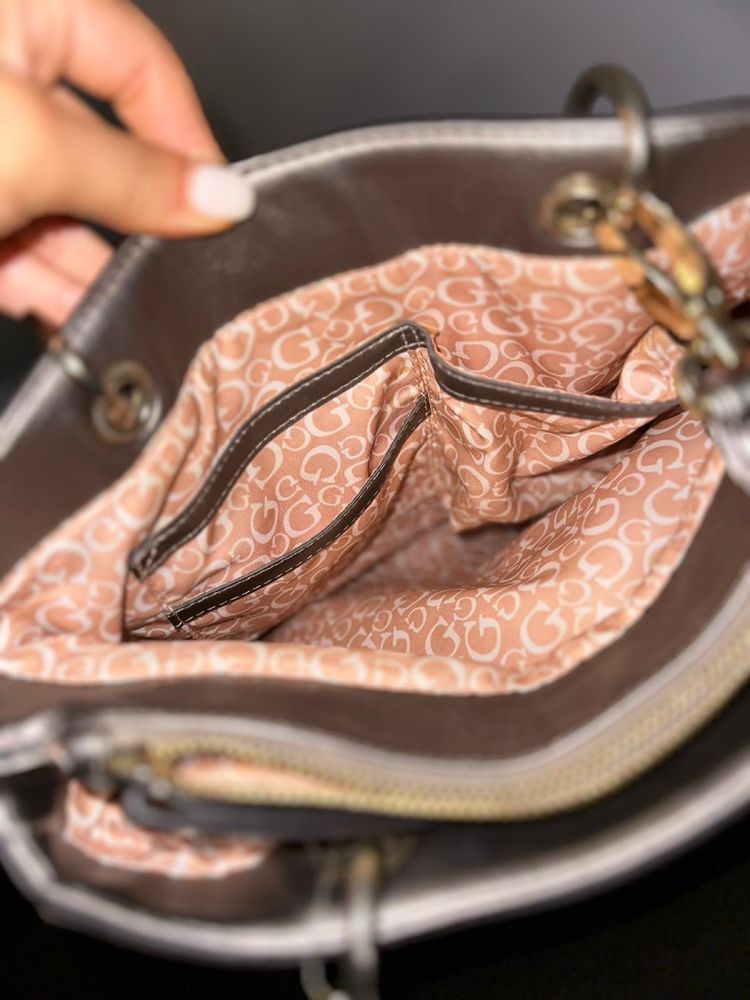 Mala Guess  original cinzenta nova