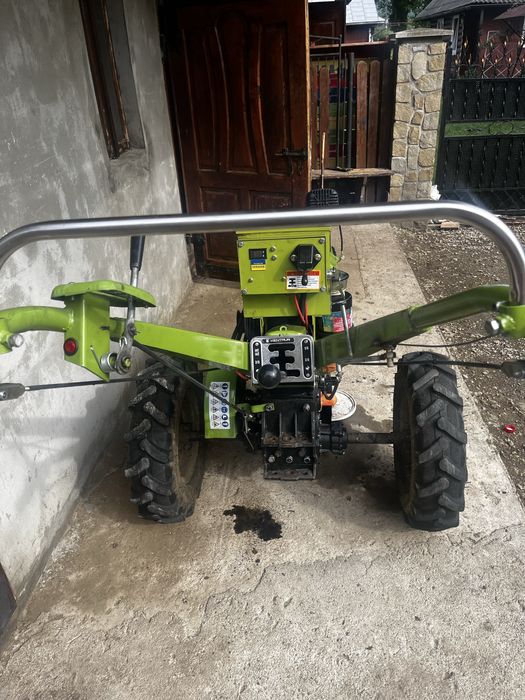 Мотоблок 12 кінтавир