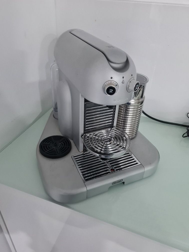 Maquina café nespresso