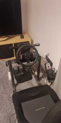 Playseat logitech g27 fotel kierownica skrzynia biegów pedały stacyjka