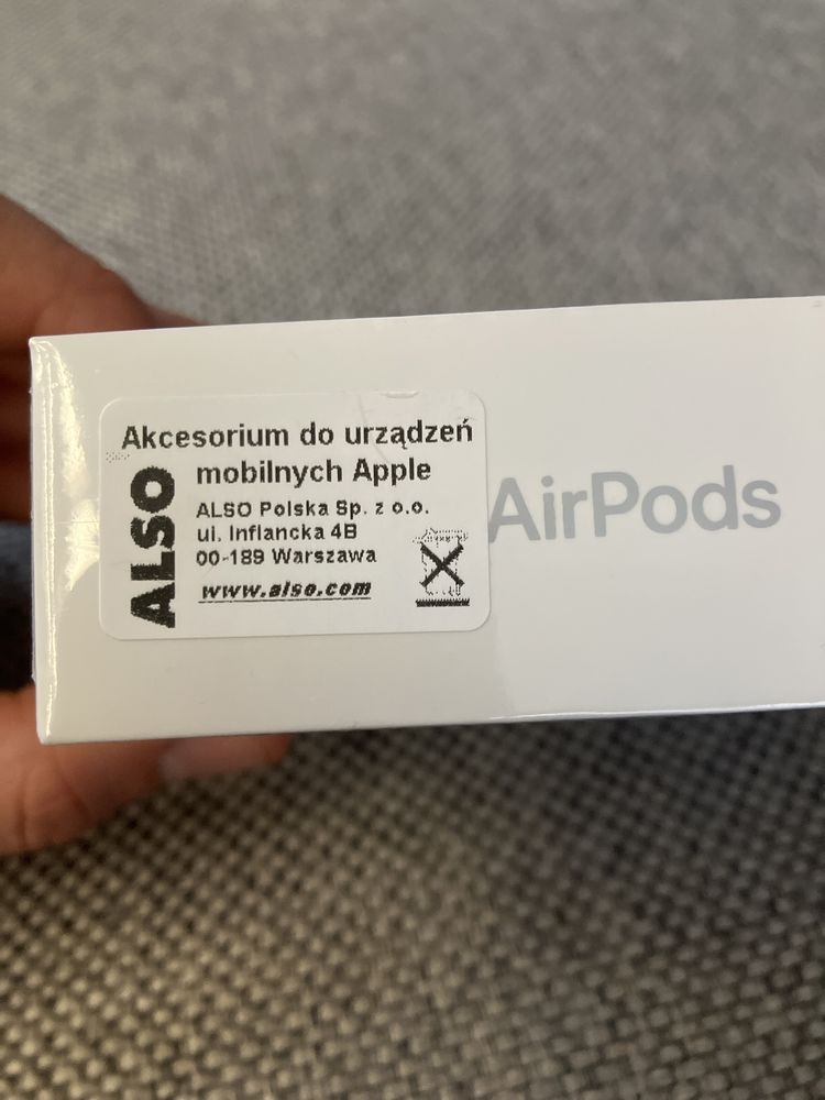 Sluchawki AirPods 2 zetui ladujacym MV7N2ZM/A