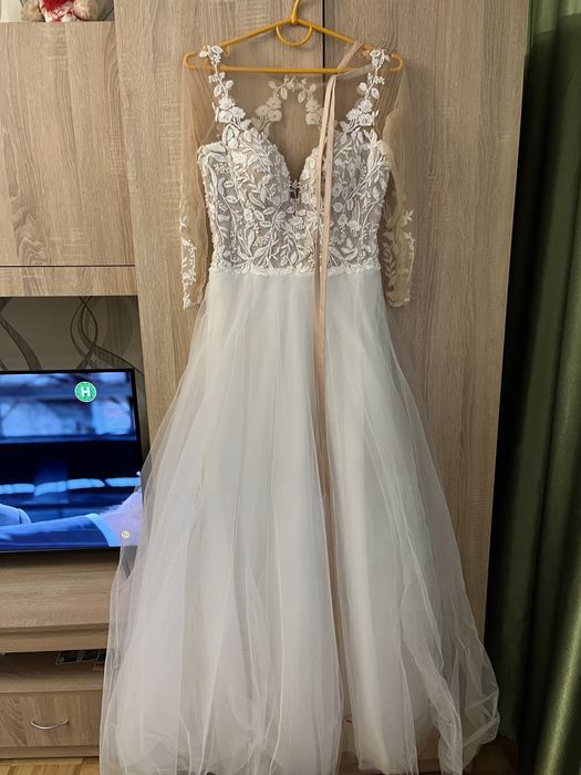 Продам платье