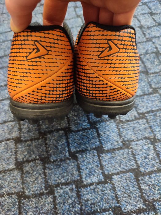 Бутси чоловічі б/у Demix Goal 2 TF р.42 27 см сороконожки кросівки кро