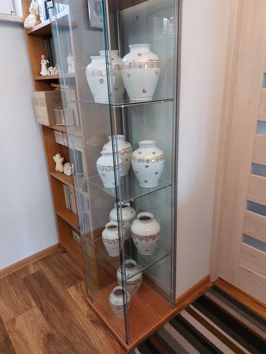 Wazony porcelanowe, Chodzież, złote zdobienia, 11 sztuk, PRL