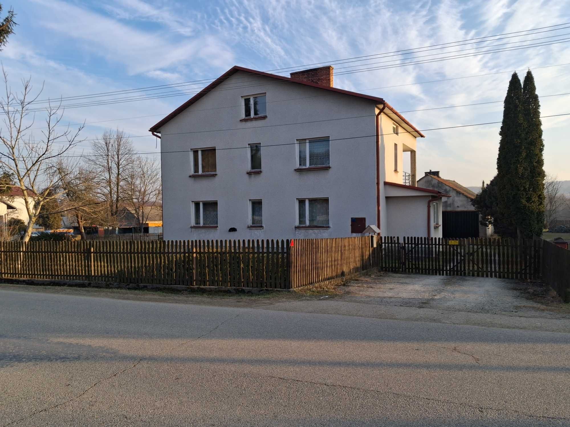 520 TYŚ. Dom z działką, gospodarstwo, zagroda siedliskowa