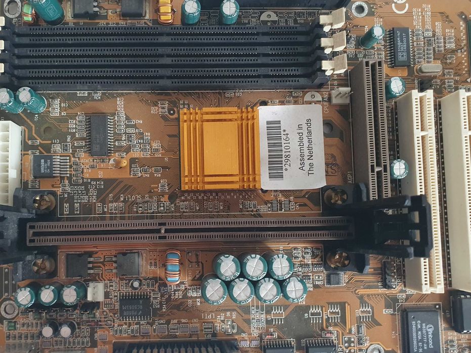Motherboard vintage - ECS P6BX-A+ - Pentium 2