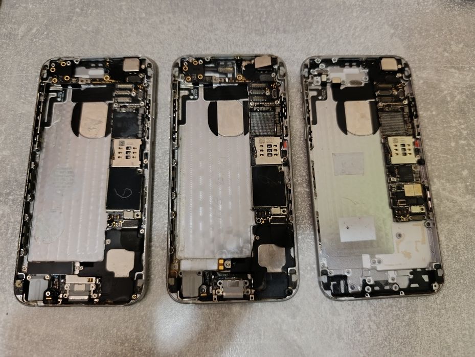 Продам 3 корпуса від iPhone 6. Продаю все сразу.