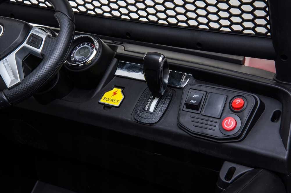 Autko zabawka na akumulator Mercedes Unimog 4x4 Pilot