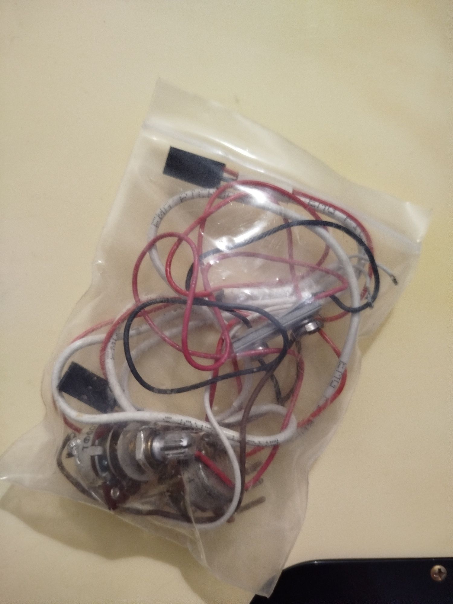 Set Pickups EMG 81 e 85