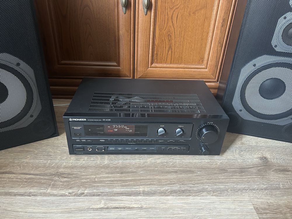 Amplituner Pioneer SX-202R + 2 Kolumny