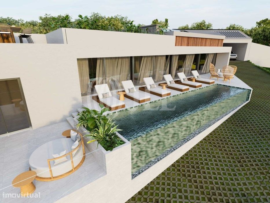 Terreno com projecto para moradia T4, em Loulé, Algarve