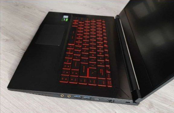 MSI TOP Laptop do gier GTX 1650 4GB | DDR4 | SSD