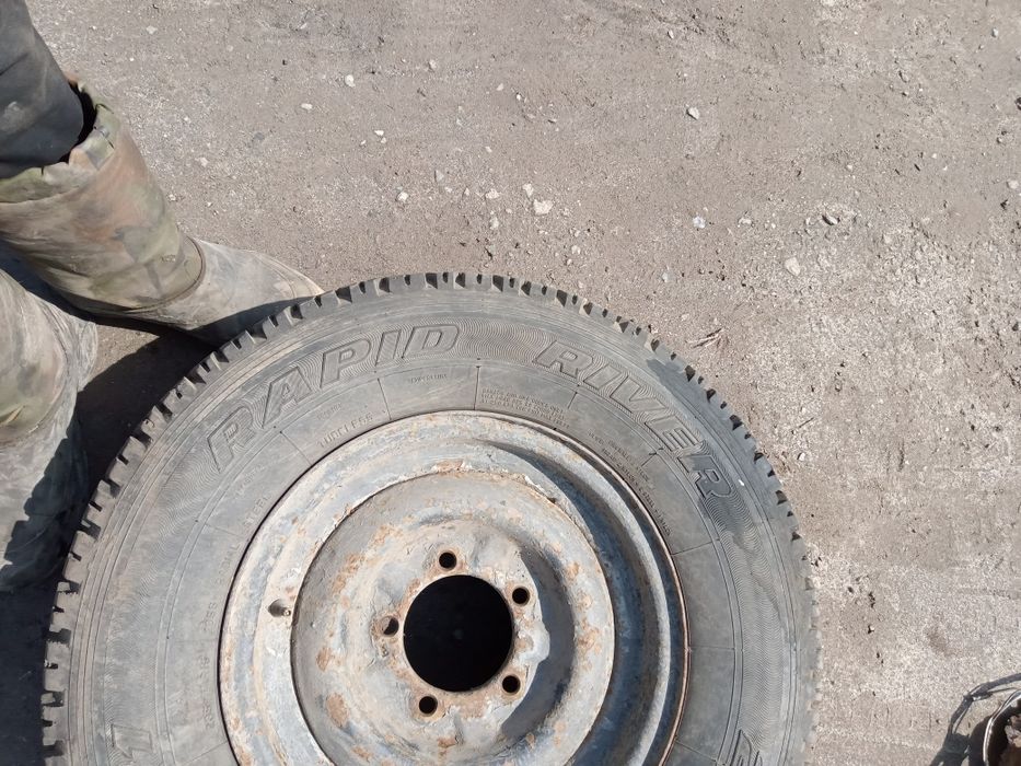 Колёса УАЗ R-15 1500 одно