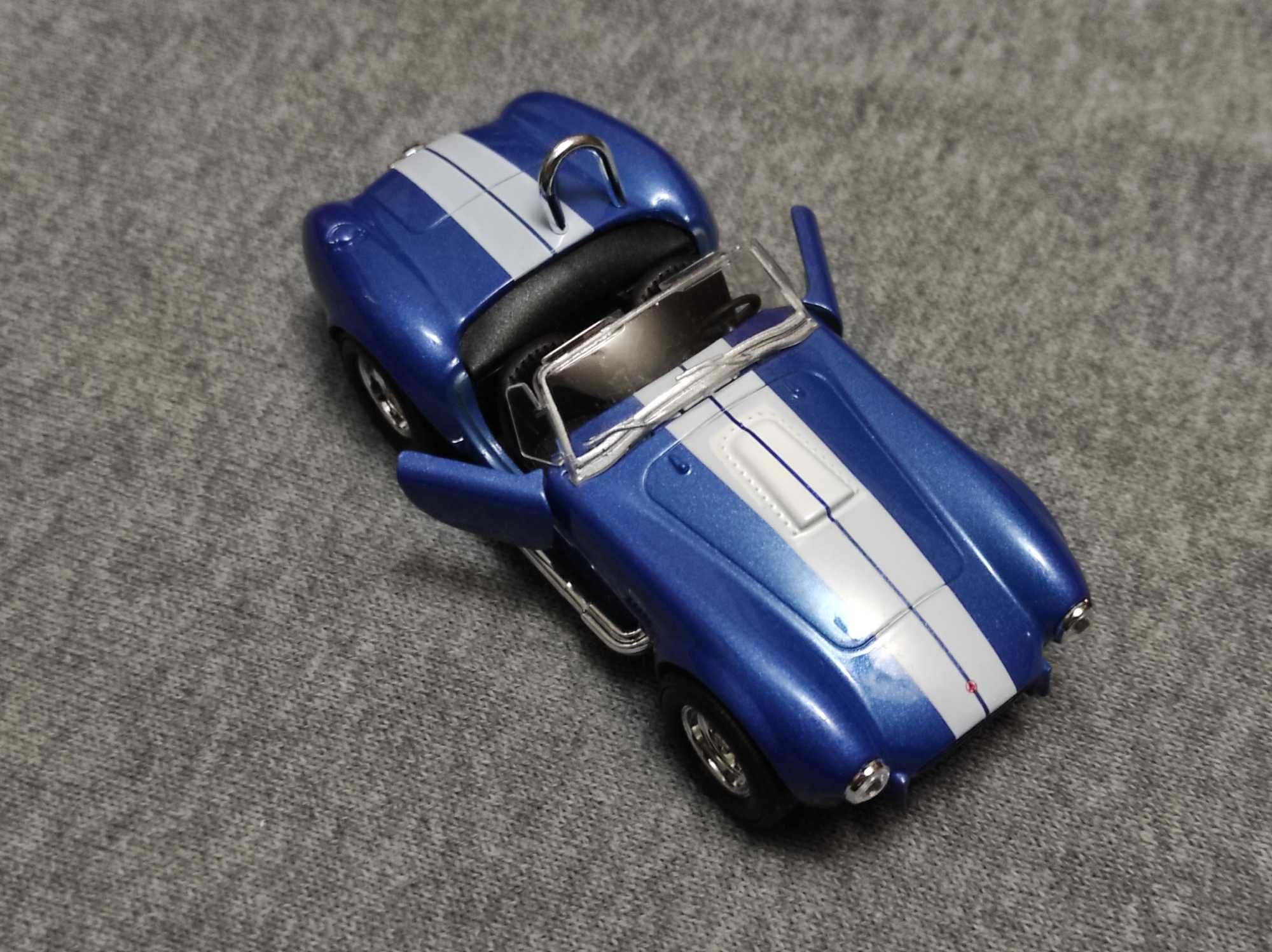 Машинка Shelby Cobra 427 S/C 1965 Welly 1/36 Модель Шелби Кобра