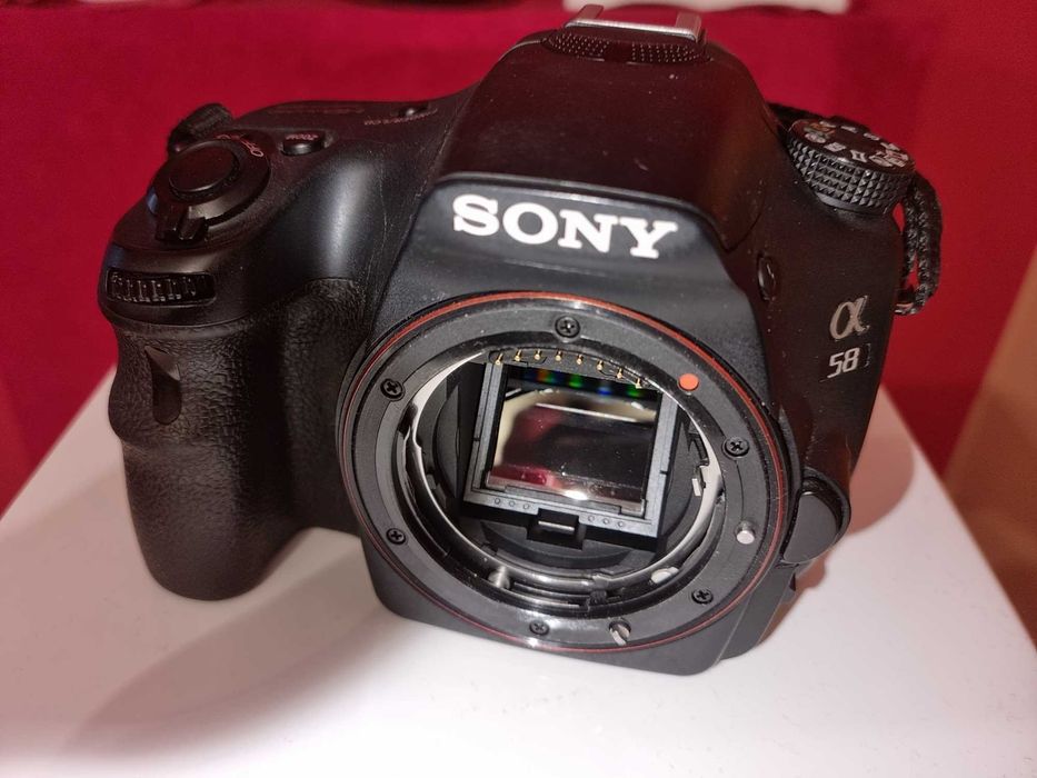 Sony SLT A58 + Tamron 28-75 F/2.8 + Sony SAM II 18-55 F/3.5-5.6
