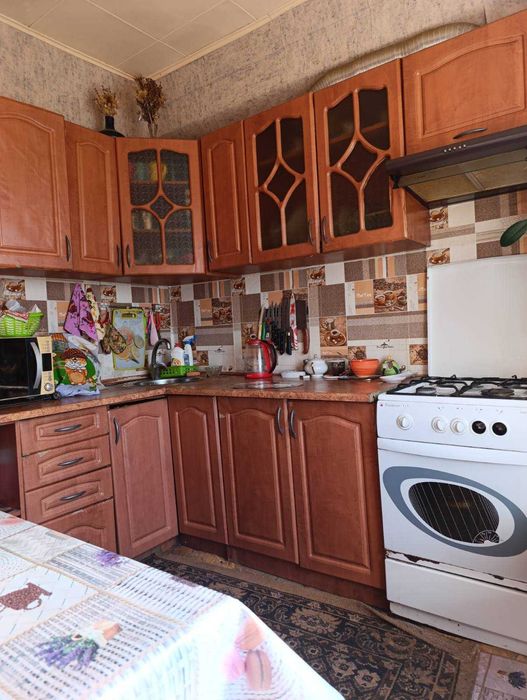 Сдам комнату с балконом, 18 кв.м. в 2-кмн. квартире