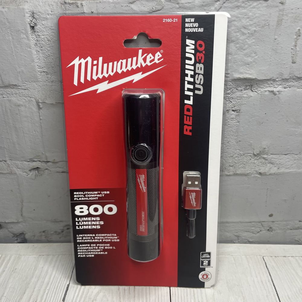 Аккумуляторный светодиодный фонарь Milwaukee 2160-21 800LM