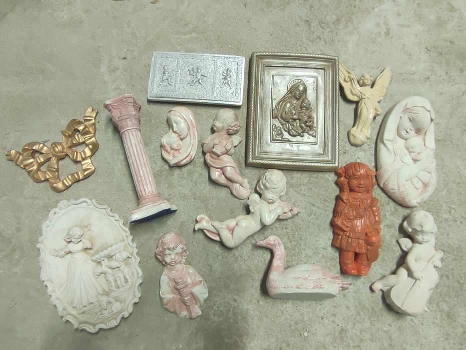 Conjunto de peças decorativas em gesso