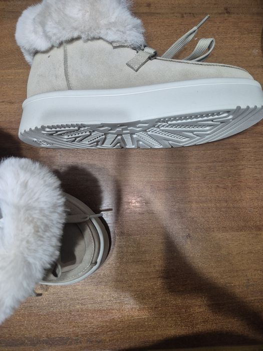 Зимові,теплі ботиночки,натуральна замша.