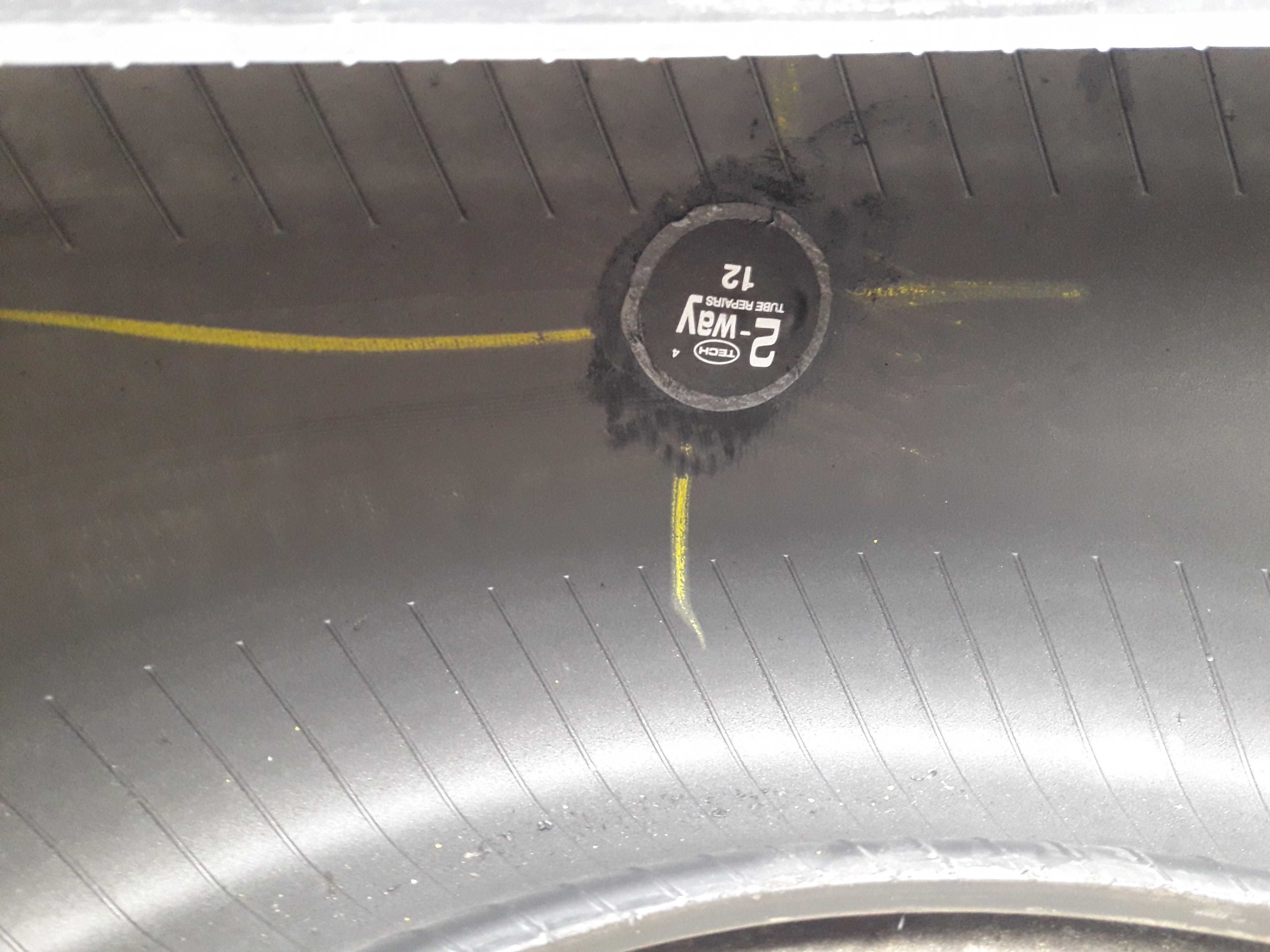 4 Opony Nokian WRA 4, od 7,4 do 7,8 mm., 235x55x17, 103V XL