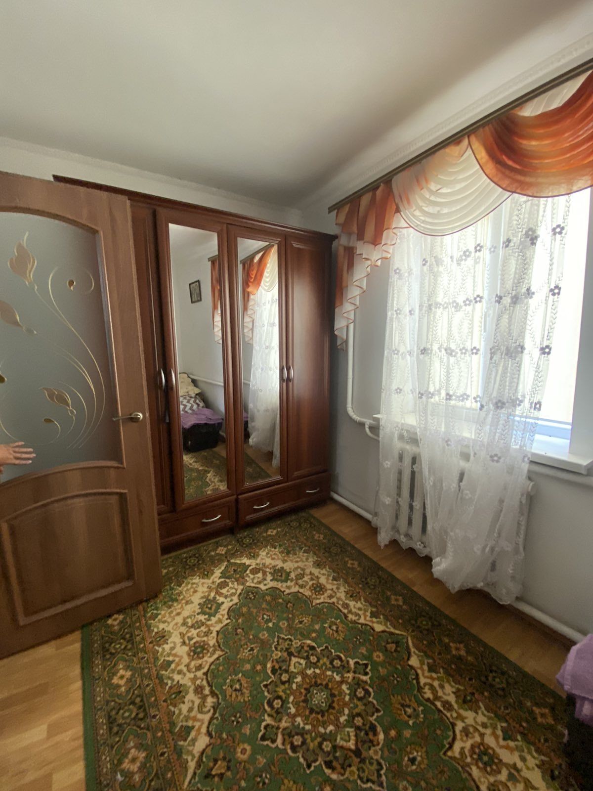 Продається будинок в пригороді м.Підволочиськ.