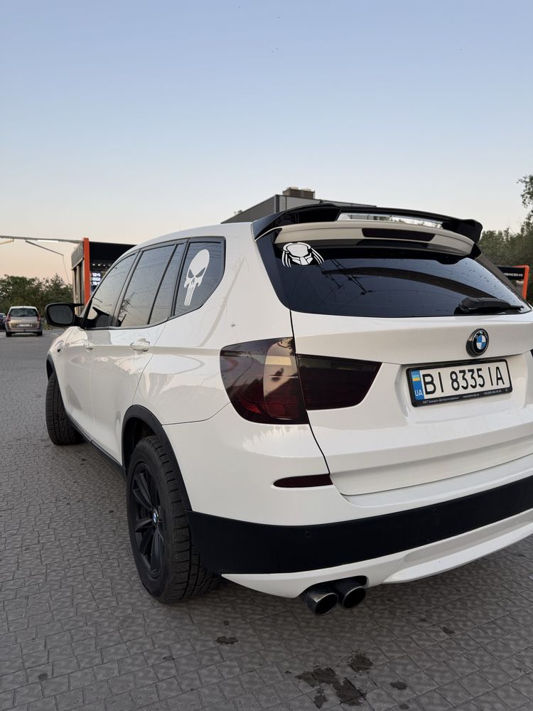 Автомобіль BMW X3 f25