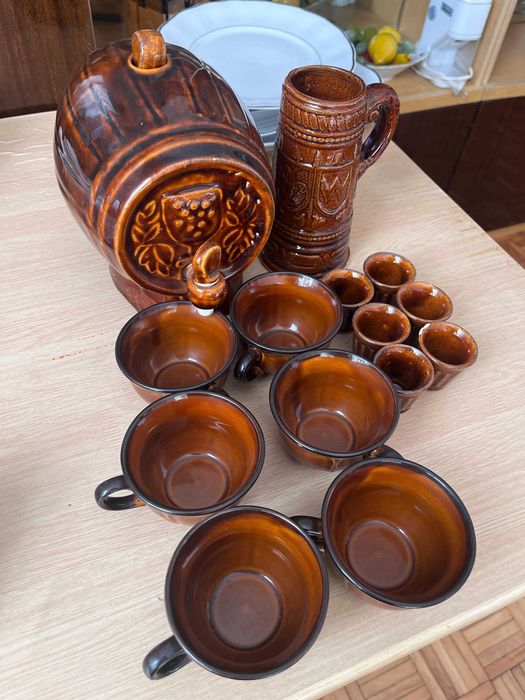 Beczułka ceramiczna kamionka + filiżanki + dzbanek z kieliszkami