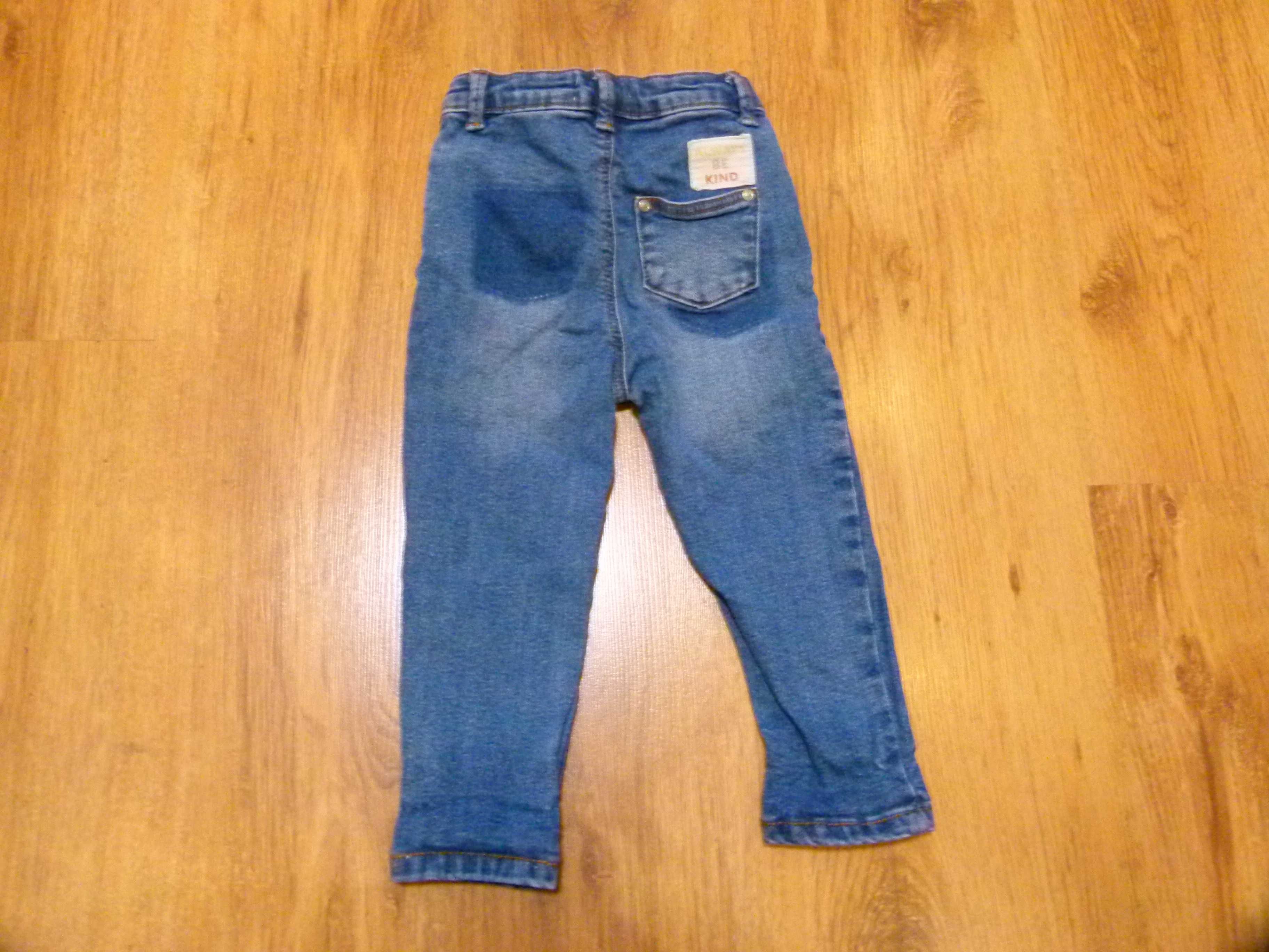 rozm 86 Primark Care spodnie jeans z przetarciami chłopięce