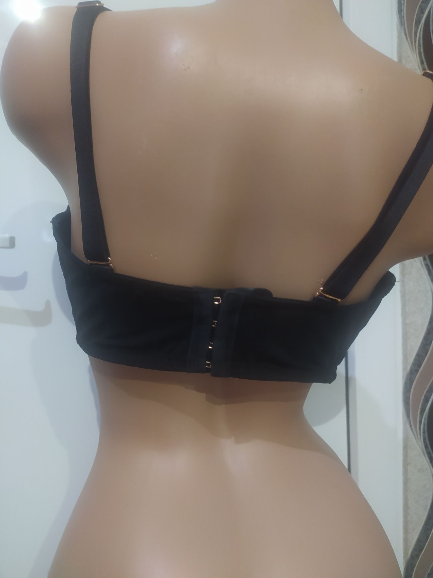 Продам бюстгальтер