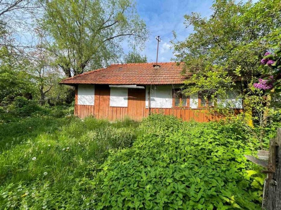 Продам будинок в Ценяві та землю 0,25 га, 20 хв до Коломиї