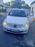 Mercedes B Klasa B200