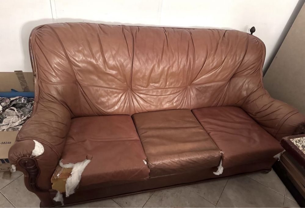 DOU A QUEM VIER BUSCAR SOFA PELE/LEATHER SOFA