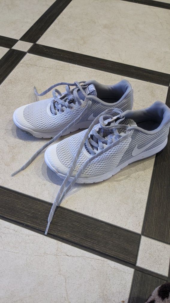 Жіночі кросівки Nike running, 36 розмір