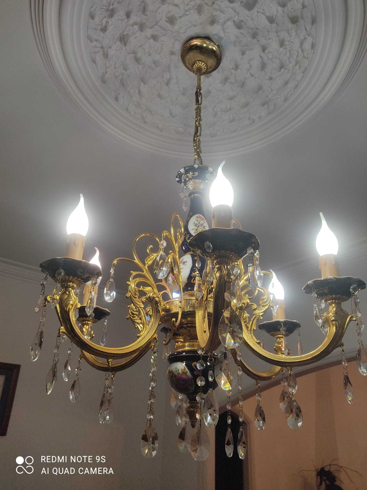 2 candeeiros (lustre de cristal e porcelana Limoges)