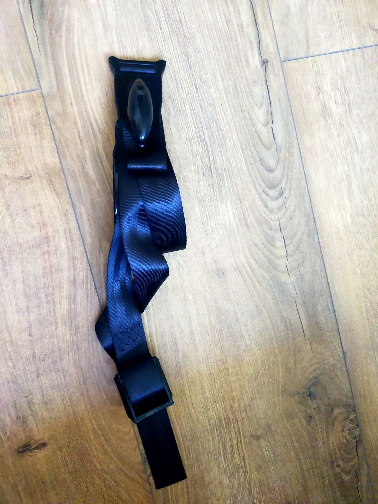 Adapter do pasów dla kobiet w ciąży