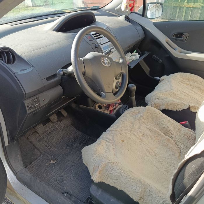 Toyota Yaris 1.3 Premium