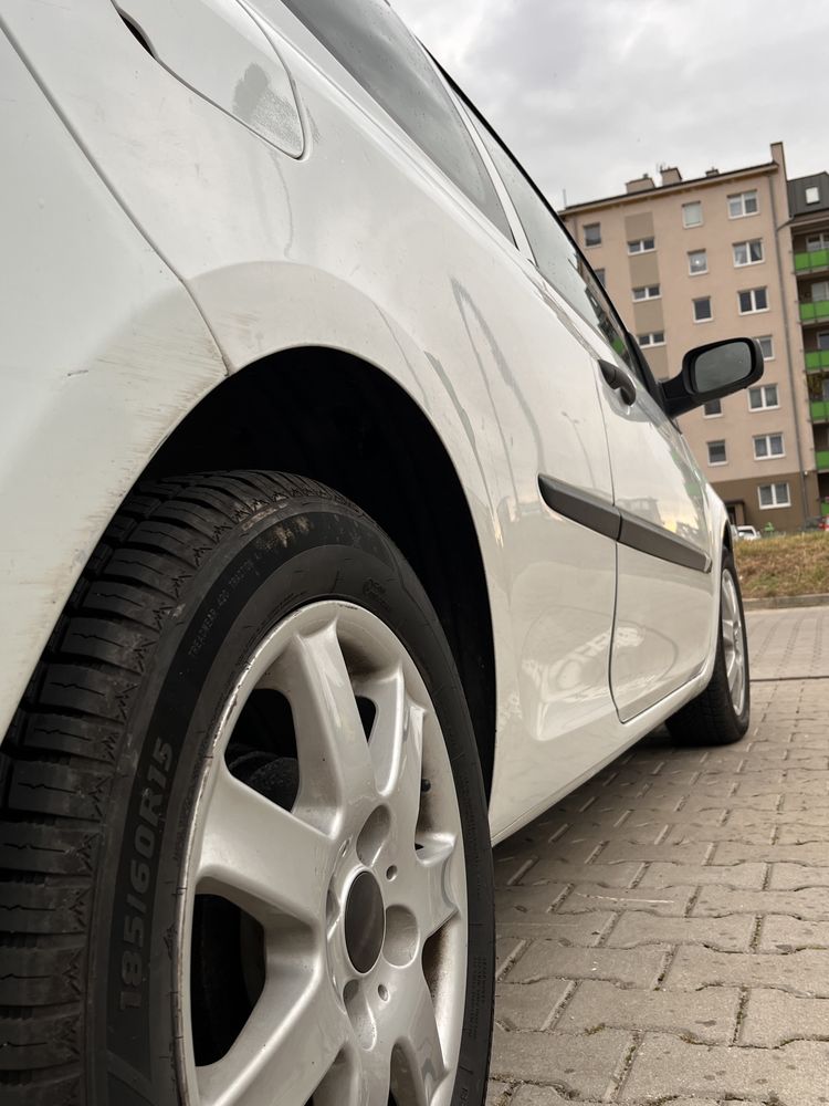 Renault Clio III 1.5 DCI, 2007 rocznik, alu felgi, 4 glośniki