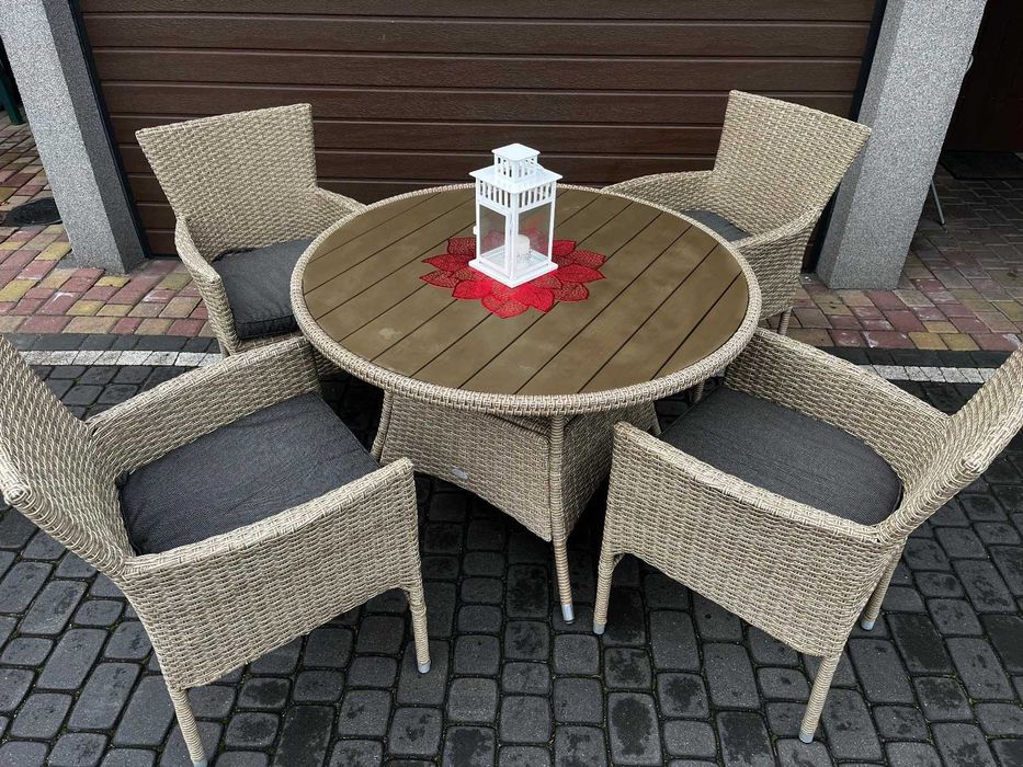 Meble ogrodowe stół i 4 fotele .