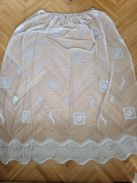 Firanka biała na taśmie 2,17 m x 1,90 m