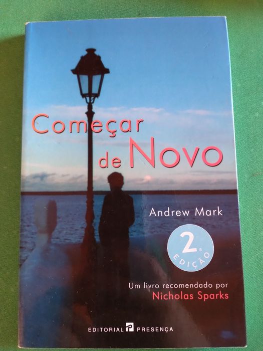Livros variados.