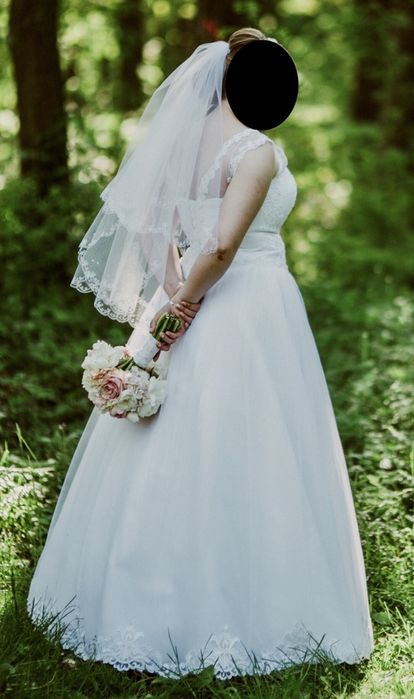 Suknia ślubna, rozmiar 38-40, gorset wiązana