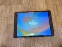 Apple Ipad 8 A2270 заблокований