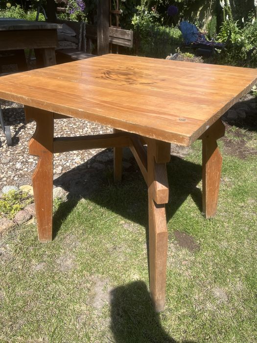 Zestaw mebli kuchennych Cepelia PRL - 2 komody, stolik, 4 krzesla