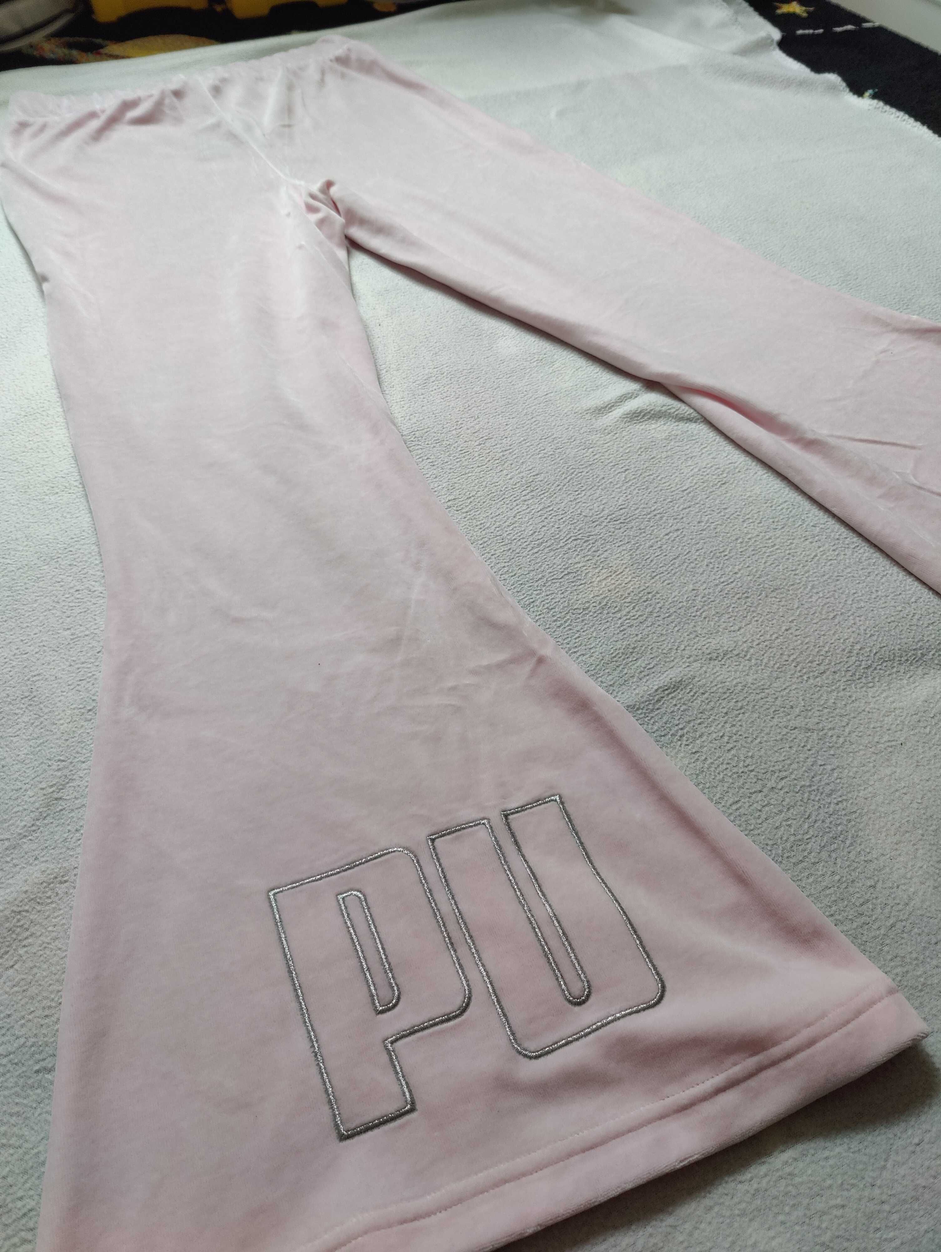 Różowe spodnie PUMA z szerokimi nogawkami Icons 2.0 XL