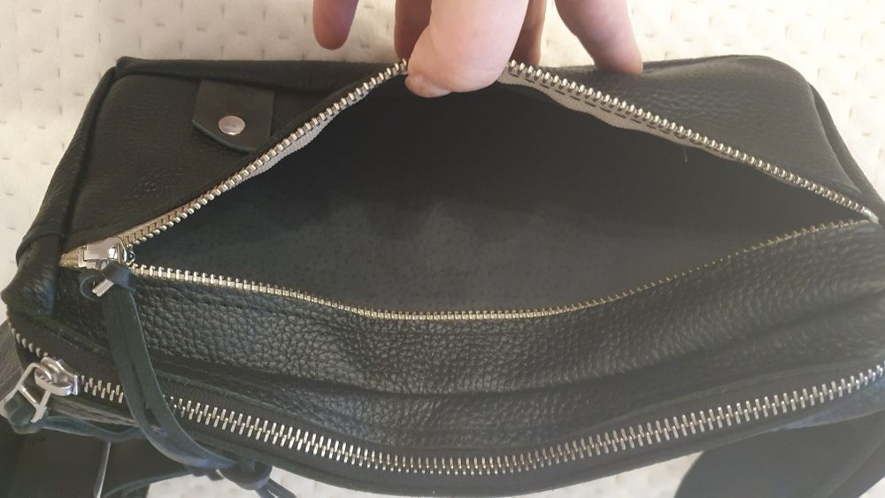 Бананка Poliakov_leather neo Boombag