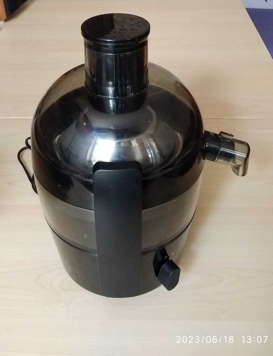 соковижималка PHILIPS HR1832/02 - соковижималка відцентрова