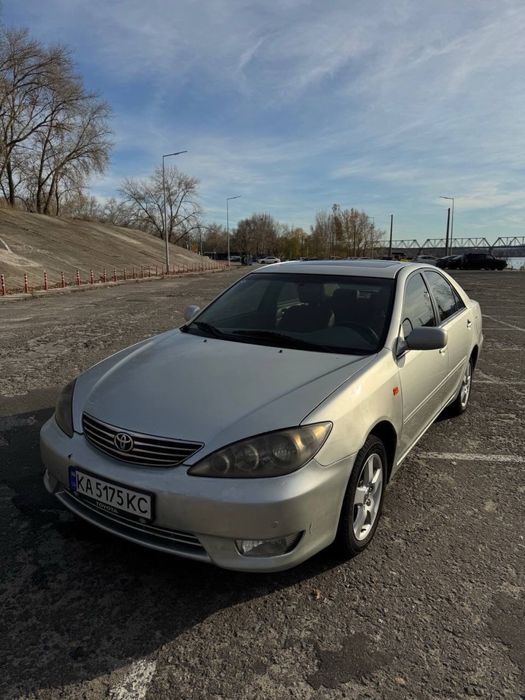 Toyota Camry v30 2.4  Торг