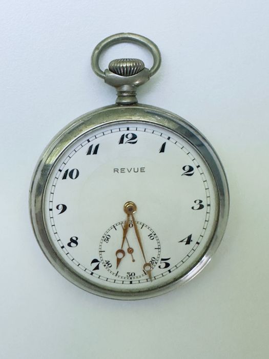 Кишеньковий годинник REVUE